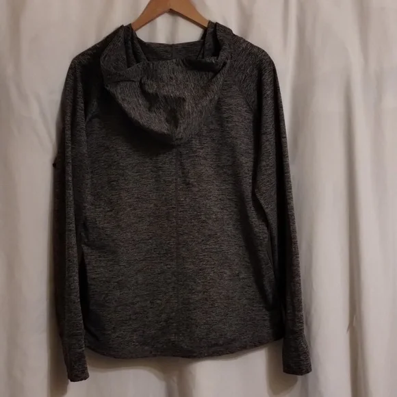 NFL Women's Gray Team Apparel. In Excelent Conditions!!! - Picture 10 of 14